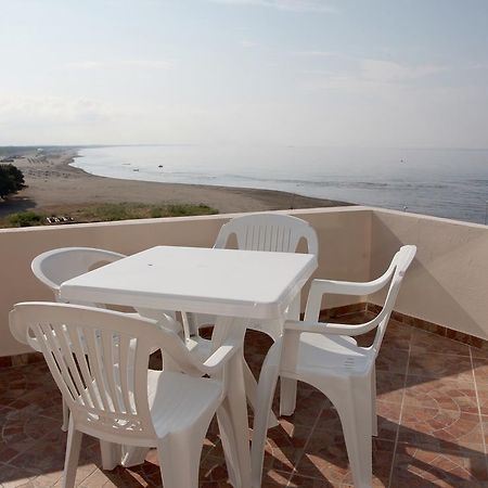 Sand And Sea Apartments Ulcinj Bagian luar foto