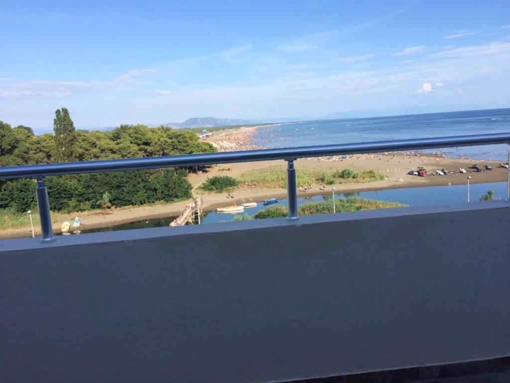 Sand And Sea Apartments Ulcinj Bagian luar foto